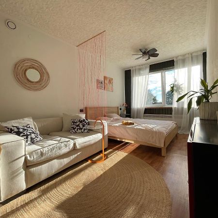 Nice Apartment In Maardu Esterno foto